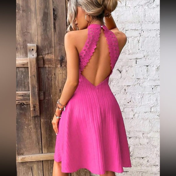 Boho lace panel open back halter dress - Picture 2 of 7